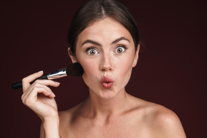 Younique Gesichtsroutine in drei einfachen Produkten