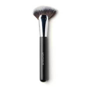Comprar Pincel abanico biselado YOUNIQUE : Producto de belleza premium seleccionado por Émilie